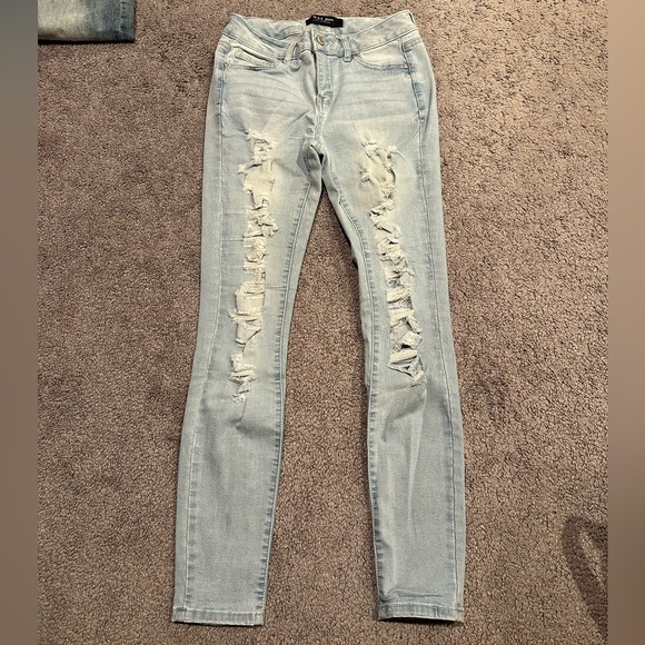 Light Wash Ripped Jeans - Picture 2 of 5